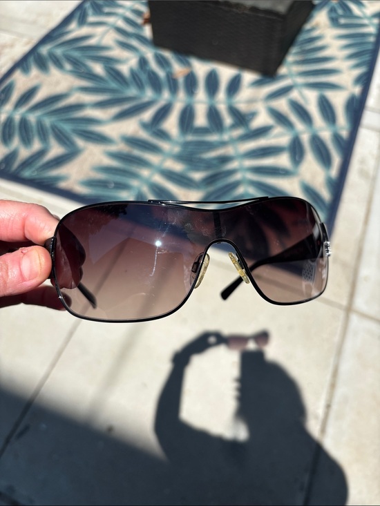 VonZipper Saffron women’s Wraparound Sunglasses - Black Lenses main image 10